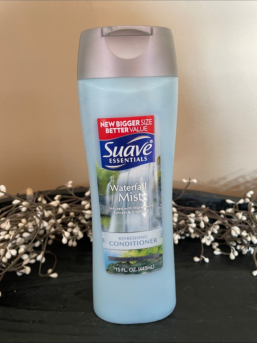 NEW Suave Refreshing Waterfall Mist Conditioner - 15 oz.